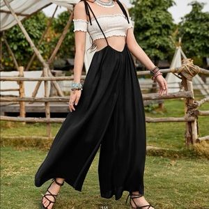 Wide-leg overalls with adjustable ties
